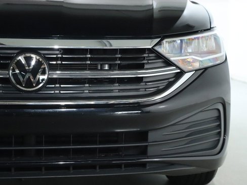Used 2024 Volkswagen Jetta S image 7