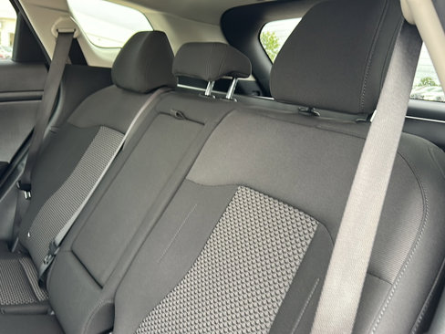 Used 2023 Kia Sportage LX image 19