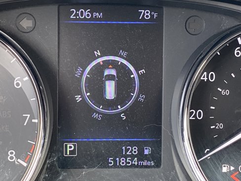 Used 2019 Nissan Rogue SL w/ Premium Package image 12