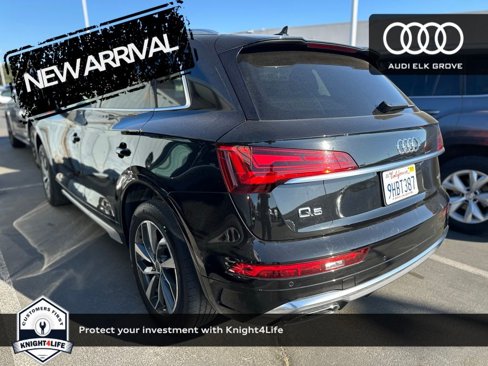 Used 2023 Audi Q5 2.0T Premium w/ Convenience Package image 3