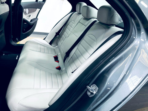 Used 2018 Mercedes-Benz C 300 Sedan image 34