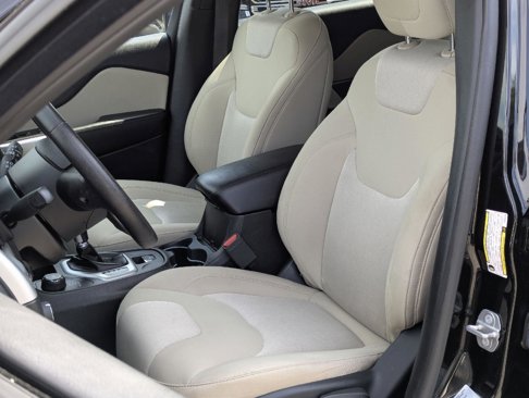 Used 2017 Jeep Cherokee Sport w/ Safety Group image 9