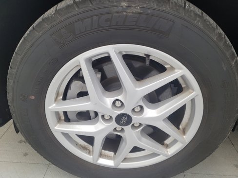 Used 2024 Ford Edge SEL image 31