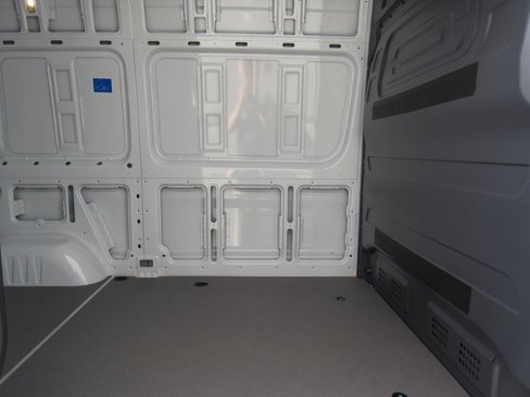 New 2025 Mercedes-Benz Sprinter 2500 image 18