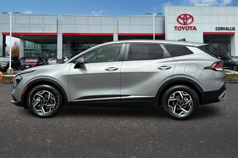 Used 2024 Kia Sportage LX image 7