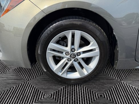 Used 2020 Toyota Corolla SE image 15