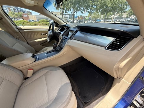 Used 2015 Ford Taurus SEL w/ Equipment Group 201A image 39