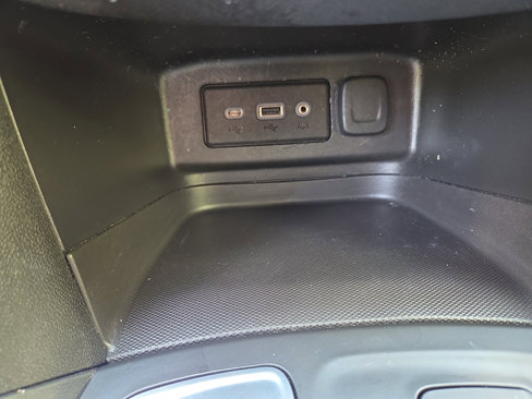 Used 2023 Chevrolet Equinox LT image 27