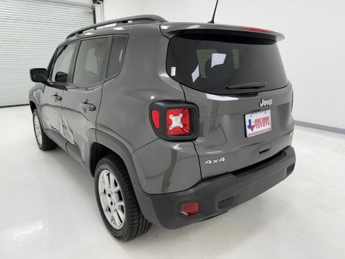 Used 2019 Jeep Renegade Latitude image 38