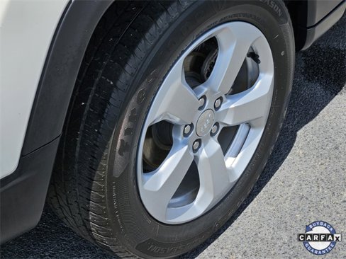 Used 2021 Jeep Compass Latitude image 9