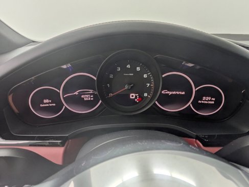 Certified 2022 Porsche Cayenne Coupe image 20