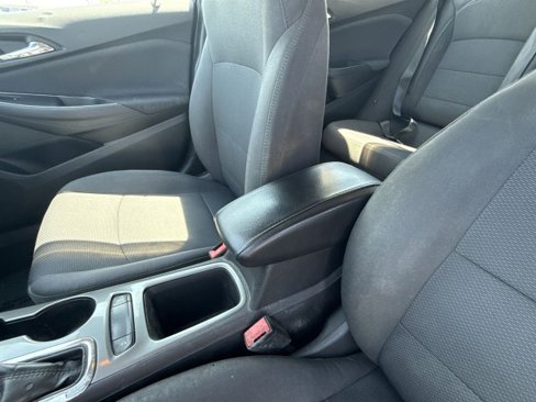 Used 2019 Chevrolet Cruze LT image 21