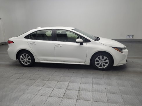 Used 2022 Toyota Corolla LE image 11