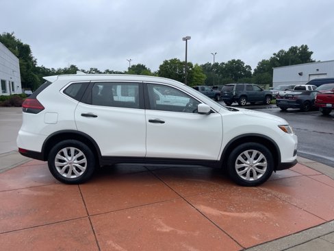 Used 2020 Nissan Rogue S image 17