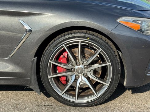 Used 2019 Genesis G70 3.3T Advanced w/ Prestige Package image 10