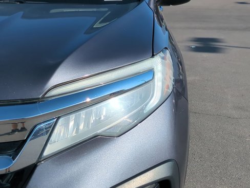 Used 2019 Honda Pilot Touring image 12