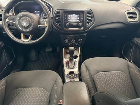 Used 2018 Jeep Compass Sport w/ Cold Weather Group image 15