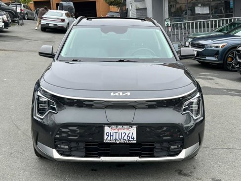 Used 2023 Kia Niro Wave image 2