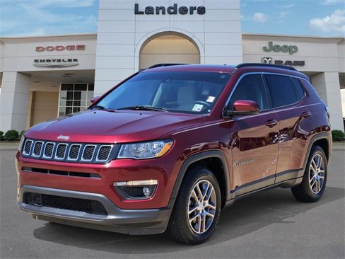 Used 2020 Jeep Compass Latitude image 1