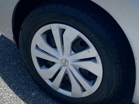 Used 2018 Nissan Versa Note S image 17