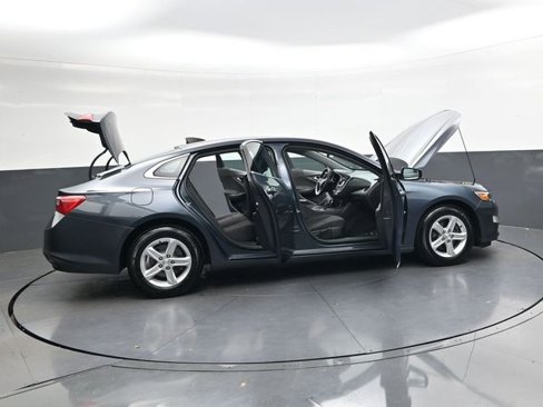 Used 2021 Chevrolet Malibu LS w/ Driver Confidence Package II image 36