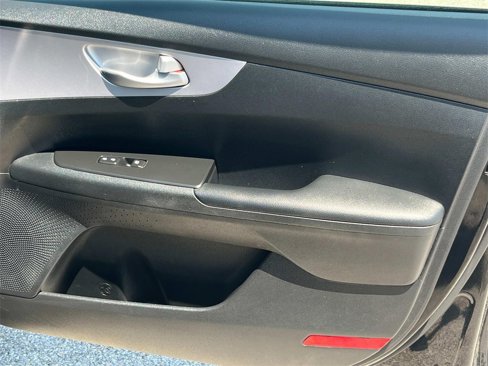 Used 2024 Kia Forte LXS image 19
