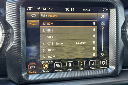 Used 2023 Jeep Wrangler Unlimited Sahara image 18