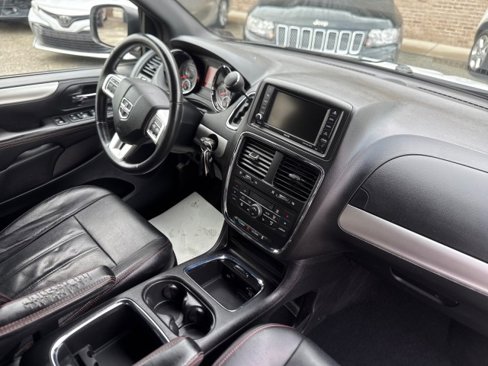 Used 2019 Dodge Grand Caravan GT image 15
