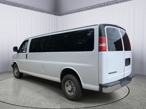 Used 2017 Chevrolet Express 3500 LT w/ LT Preferred Equipment Group image 7