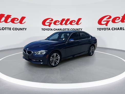 Used 2018 BMW 330i xDrive Sedan w/ Convenience Package image 4