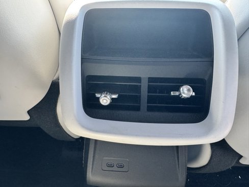 Certified 2024 Cadillac Lyriq Sport image 9