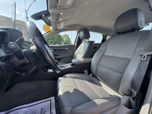 Used 2019 Chevrolet Impala LT image 10