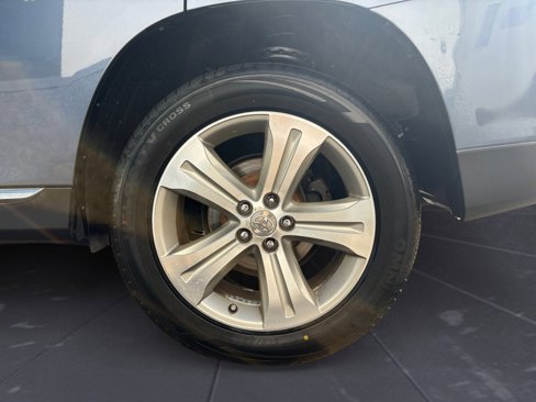 Used 2013 Toyota Highlander Limited image 42