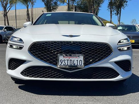 Used 2025 Genesis G70 2.5T image 4