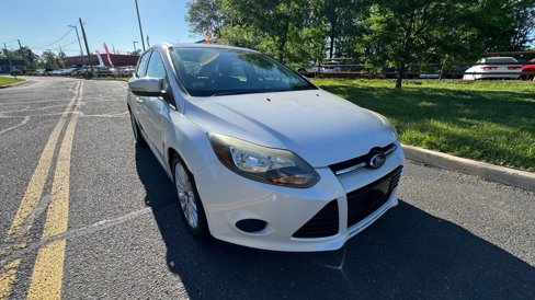 Used 2012 Ford Focus Titanium image 8