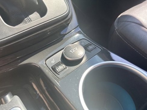 Used 2016 Ford Escape Titanium image 12