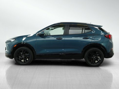 Used 2024 Buick Encore GX Sport Touring image 3
