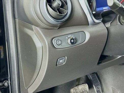 Used 2023 Chevrolet Blazer LT image 10