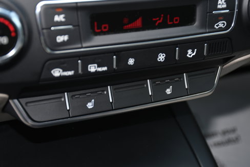 Used 2020 Kia Sorento S image 14