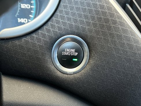 Used 2022 Chevrolet Malibu LT image 24