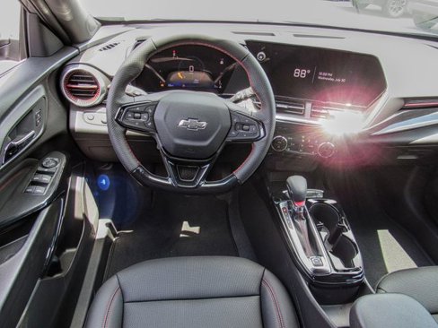 New 2025 Chevrolet Trax RS w/ Driver Confidence Package image 19