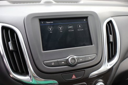 Used 2019 Chevrolet Equinox LT w/ LPO, Floor Liner Package image 16