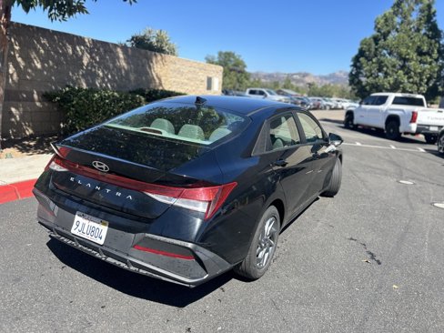 Certified 2024 Hyundai Elantra SEL image 7
