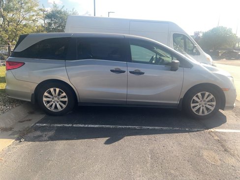 Used 2019 Honda Odyssey LX image 7