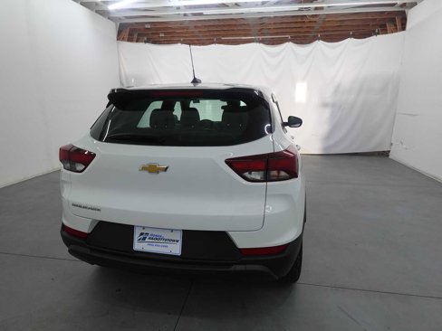 Used 2024 Chevrolet TrailBlazer LS image 5