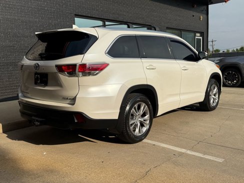 Used 2015 Toyota Highlander XLE image 11