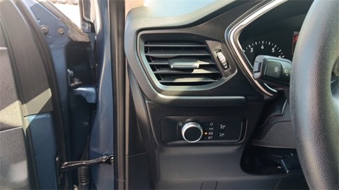 Used 2020 Ford Escape SE image 14