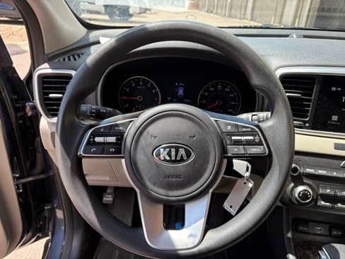 Used 2022 Kia Sportage LX image 14
