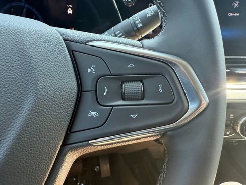 New 2025 Chevrolet Trax LT w/ Driver Confidence Package image 33