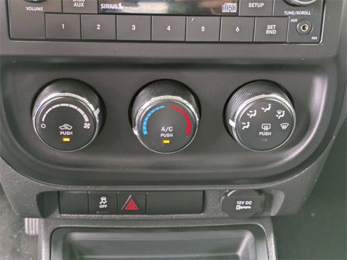 Certified 2016 Jeep Patriot Sport image 16